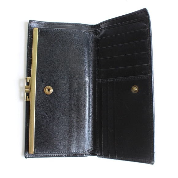 Gucci Vintage Rare Long Bifold Black Leather Clutch Wallet Signature GG Kisslock - Picture 8 of 11